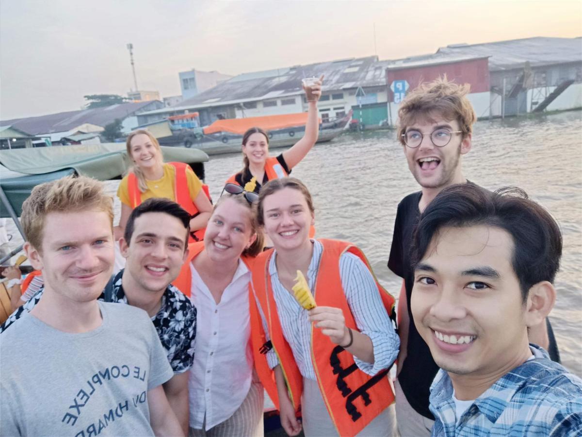 อโดรา เซ็นทรัล พาร์ค Hostel เกิ่นเทอ ภายนอก รูปภาพ